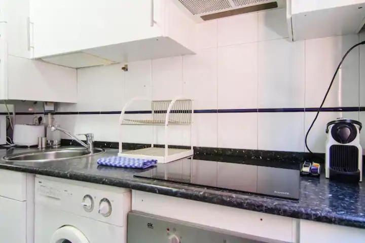 Bright & Spacious- City Center- 2Rooms-2Bathrooms Madrid Eksteriør billede