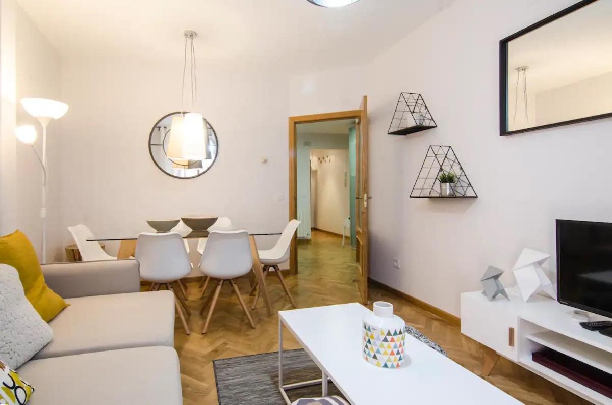 Bright & Spacious- City Center- 2Rooms-2Bathrooms Madrid Eksteriør billede