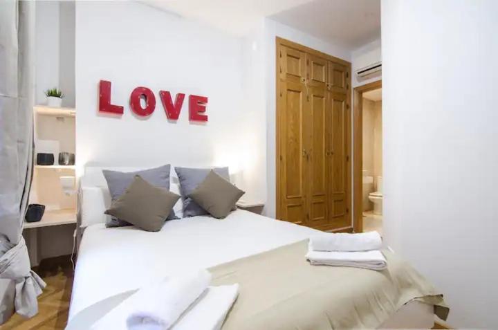 Bright & Spacious- City Center- 2Rooms-2Bathrooms Madrid Eksteriør billede