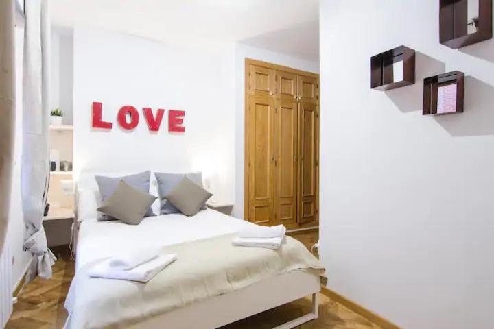 Bright & Spacious- City Center- 2Rooms-2Bathrooms Madrid Eksteriør billede